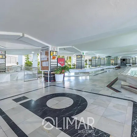 Bil Bil - Benalbeach Apartament *